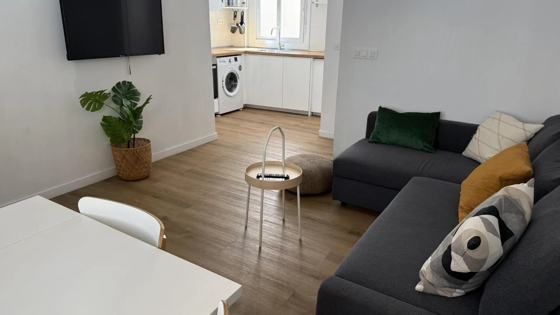 Luz Del Thyssen Apartment Malaga