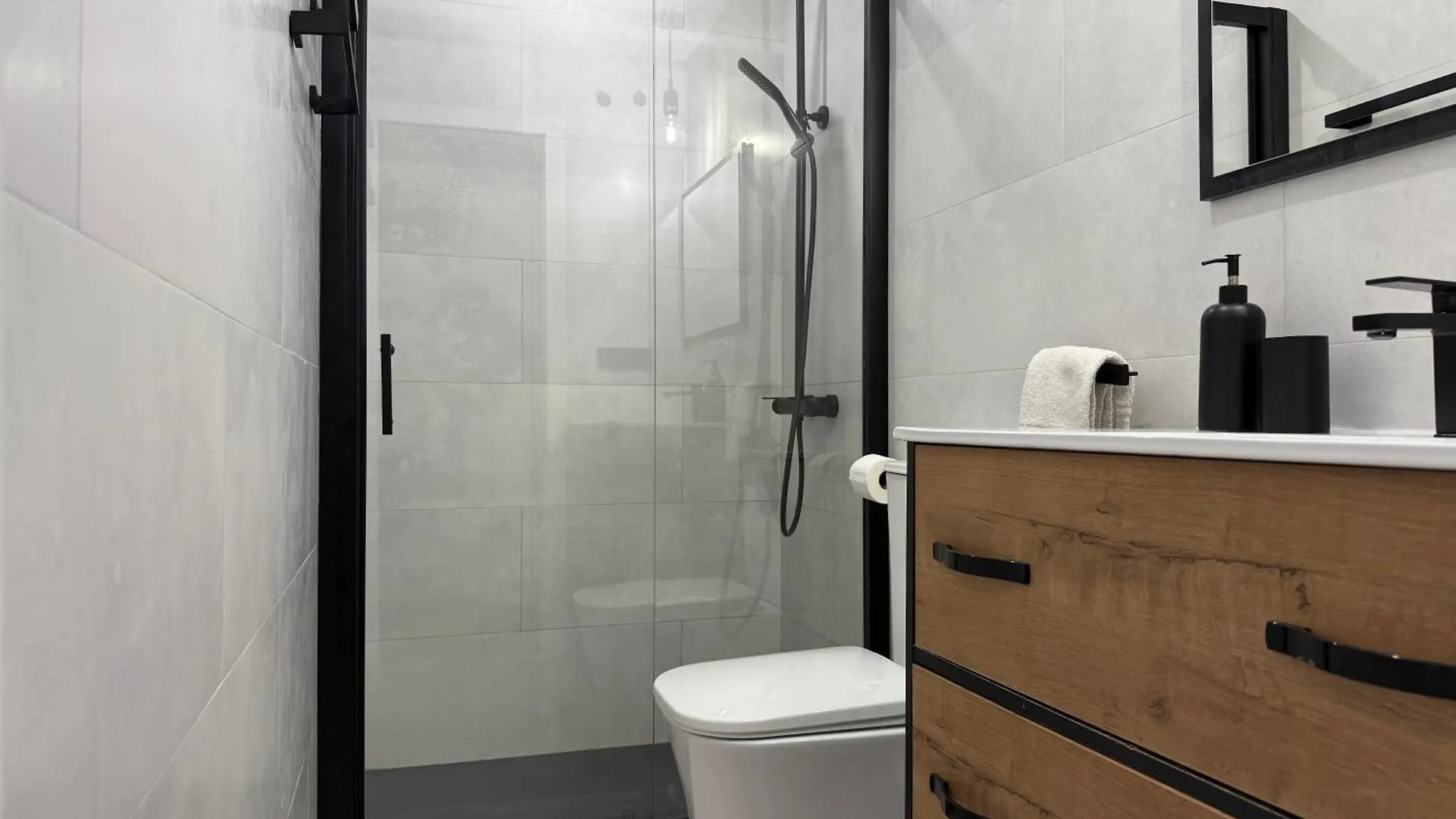 Luz Del Thyssen Apartment Malaga Spain